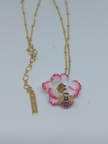 Les nereides pink - pink, and