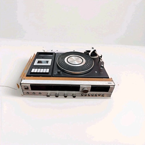 Vintage audio unit sanyo - audio, solid