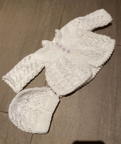 New born hand - new,