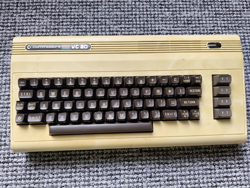 Commodore vic computer vc - commodore,