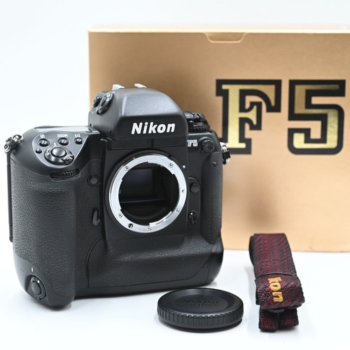 Nikon body film camera - f5,