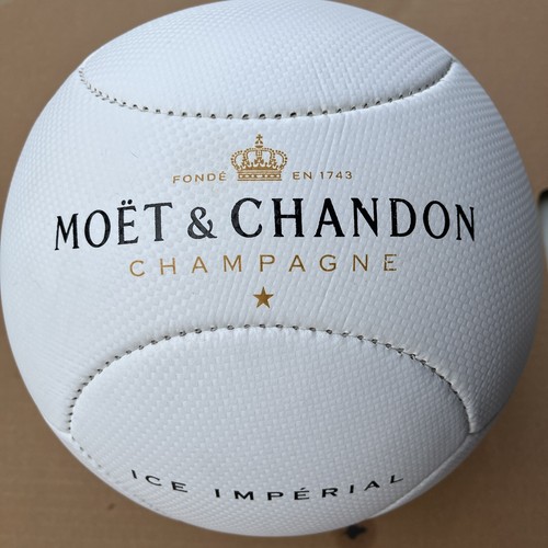 Moet chandon champagne - &,