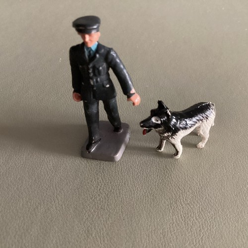 Corgi toy 448 policeman - toy,