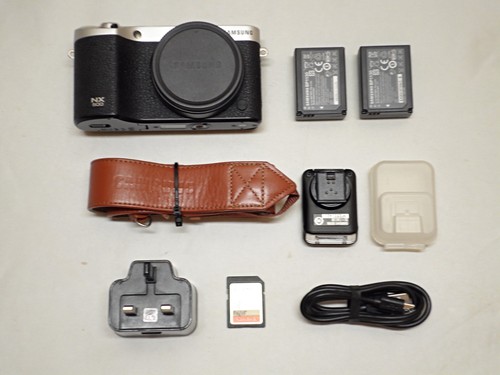 Near mint boxed samsung nx500 - near, mint/boxed