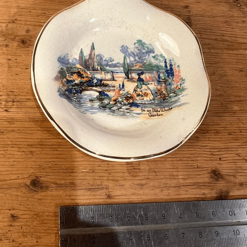 Sandland ware olde - sandland, in