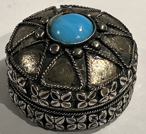 Vintage silver tone metal - silver, blue