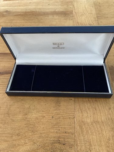 Brooks bentley box for - &,