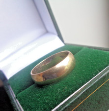 9ct Gold Wedding Ring Band