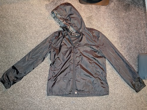 Pretty green windbreaker - pretty,
