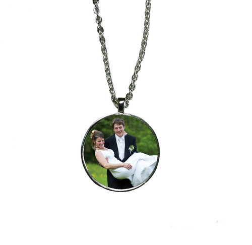 Personalised round pendant - personalised,
