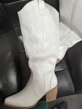 DREAM PAIRS new in box ladies