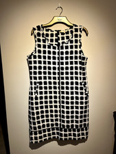 Striking Alice Collins Black &