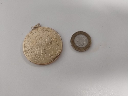 Yellow gold large round ornate - yellow,