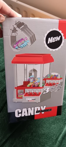 Red claw machine - machine, game