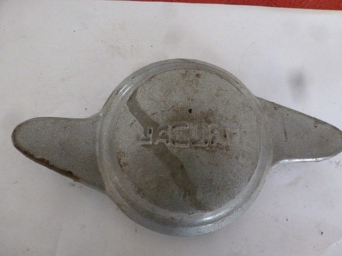 Jaguar type wire wheel - jaguar,