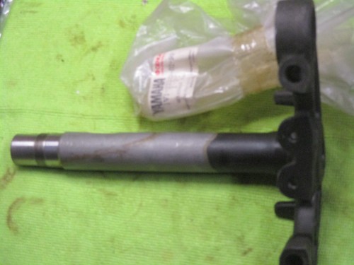 Yamaha rs125 lower fork yoke - rs125,