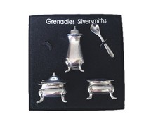 GRENADIER SIVERSMITH  James