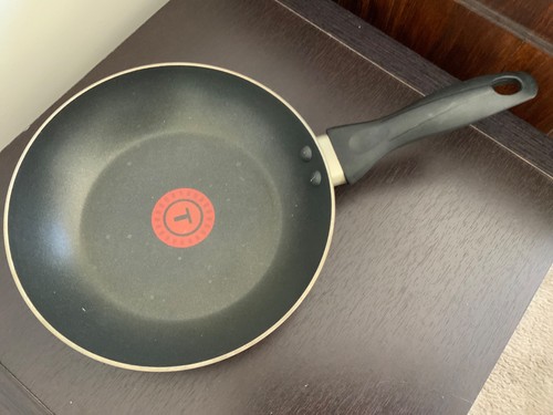 Fal nonstick frying pan - nonstick,