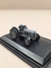 1:76 Scale Oxford Diecast Grey
