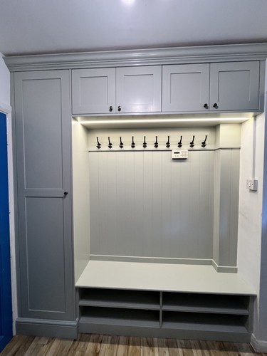 Christies fitted wardrobe - fitted,