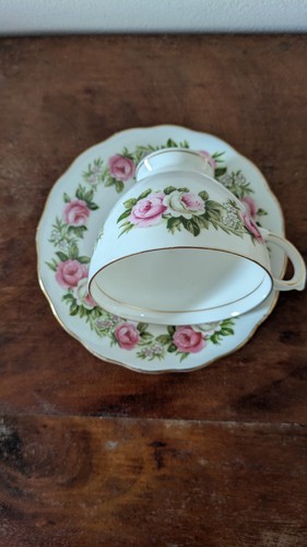 Very pretty colclough - very,