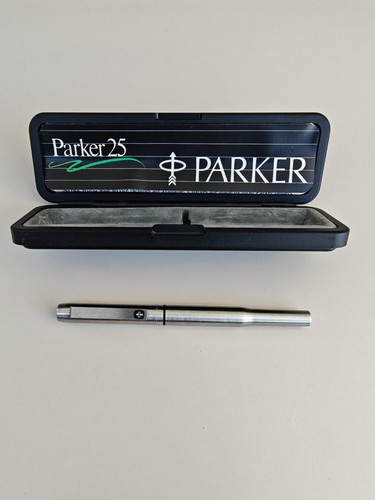 Parker blue fountain pen - 25,