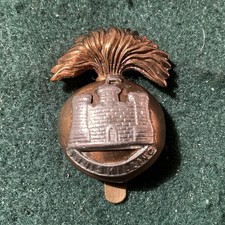 Early Royal Inniskilling Fusiliers cap badge. Bi metal. Af30