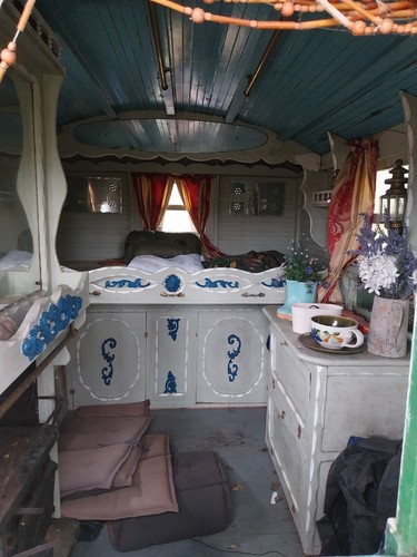 Gypsy wagon - gypsy,