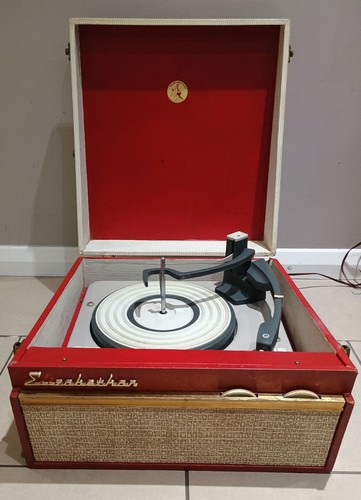 Vintage 1960s red lyric - vintage,