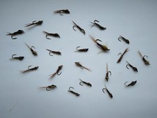 Fly Fishing Mavungana box and fly fishing Flies 42 Preowned Used handmade 