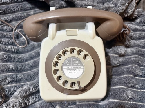 Rotary telephone 706 - 706, l