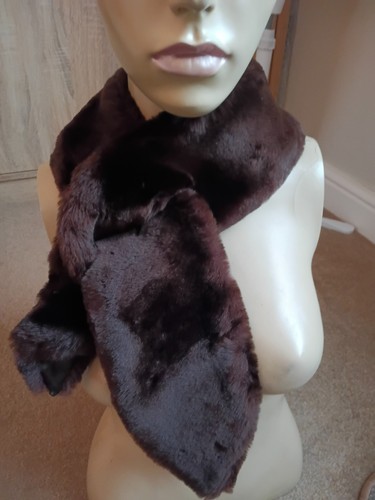 Vintage elegant brown faux fur