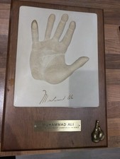 Muhammad Ali, Larry Holmes, Roberto Duran Boxing Legends Handprints / Autographs