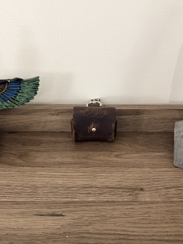 Saddleback leather airpod - saddleback,
