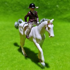 BRITAINS - Girl on pony - Deetail vintage farm animals horse rider