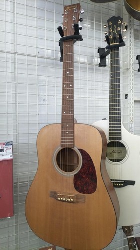 Martin acoustic guitar - acoustic,