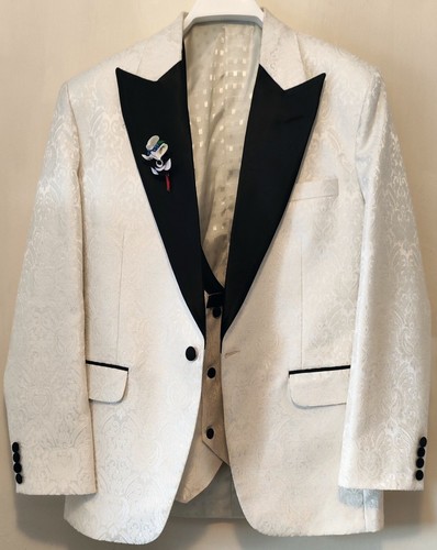 Men white tuxedo suit - men's, size