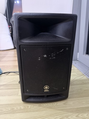 Yamaha stagepas 300 portable - 300,