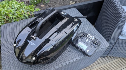 Waverunner shuttle bait boat - shuttle,