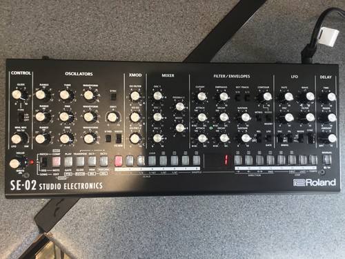 Roland boutique se02 - roland,