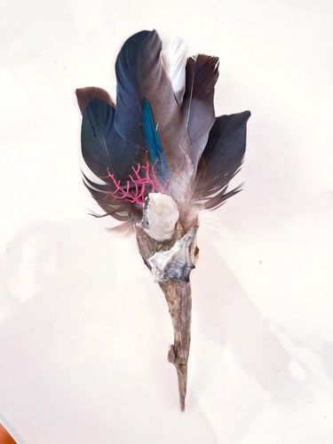 White feather smudge - white,
