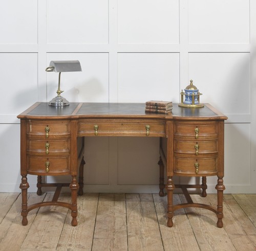 Oak pedestal writing - pedestal, |