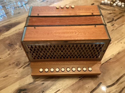 Antique hohner accordion - hohner,