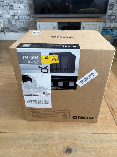 Qnap 004 desktop nas - desktop,