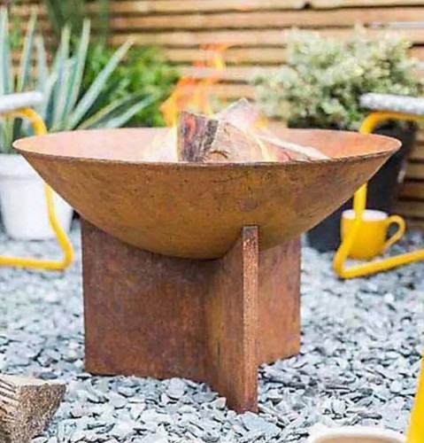 Fire pit oxidised - pit, rust