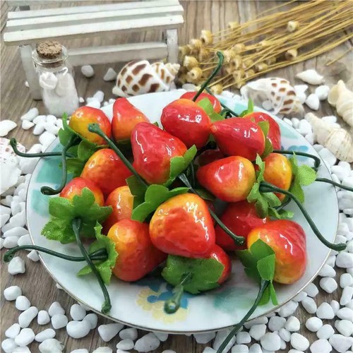 Artificial ornament red - 5x,