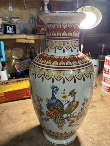 Large asian vase - with, peacocks