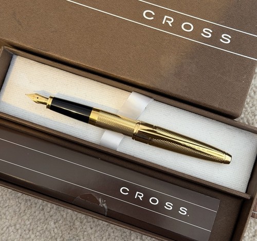 Cross apogee diamond cut - diamond, 23