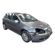 VOLKSWAGEN GOLF BREAKING MATCH