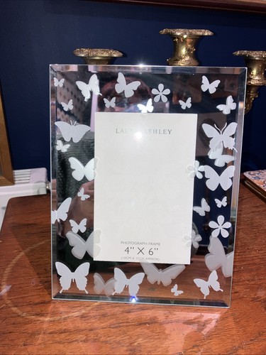 Laura ashley mirror photo - laura,